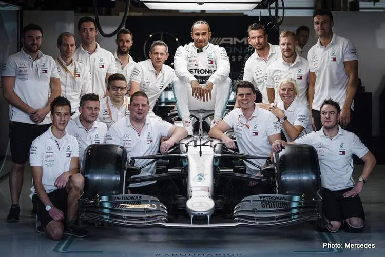 lewis hamilton winning team 2019 mercedes