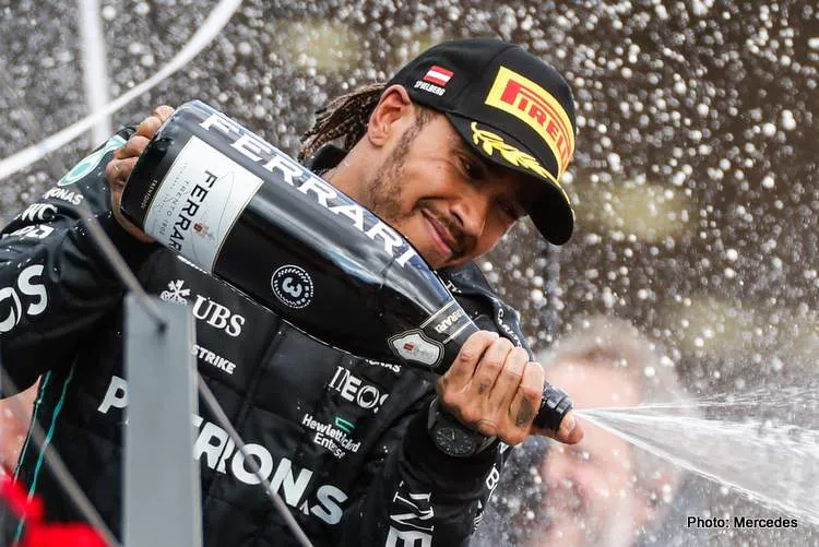 lewis hamilton wolff happy austria 2022 podium