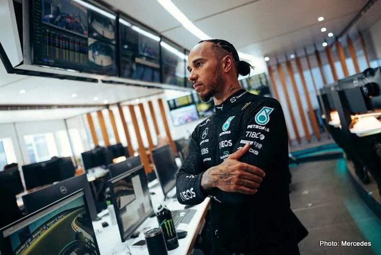 lewis hamilton wolff pole dutch gp
