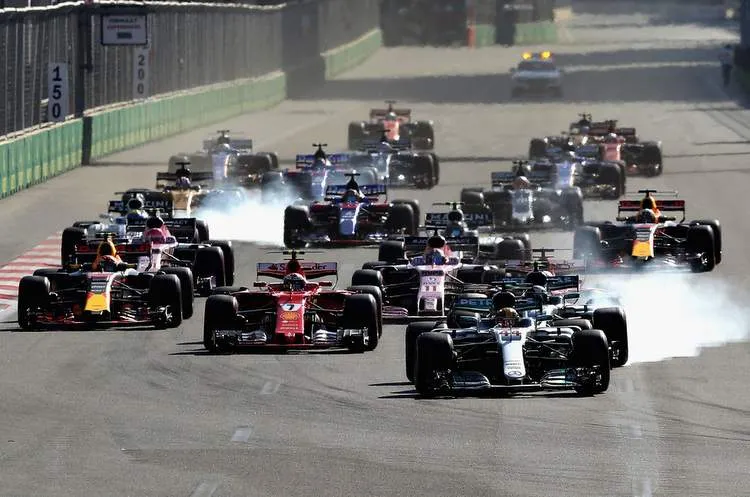 lewishamiltonazerbaijanf1grandprixioszyb5 6j2x