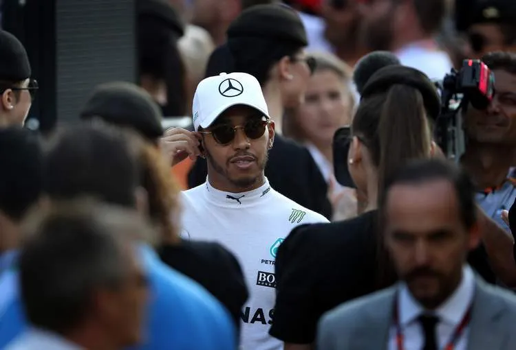 lewishamiltonf1grandprixabudhabiaqprjrwv7p x
