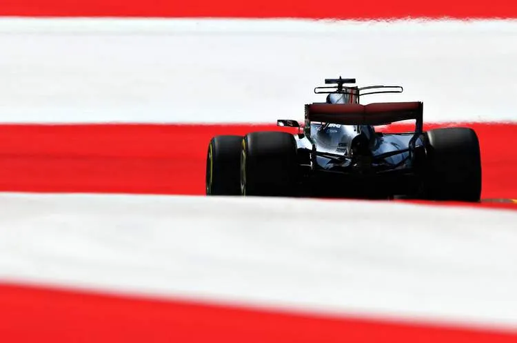 lewishamiltonf1grandprixaustriapractice5jxdmunxivdx