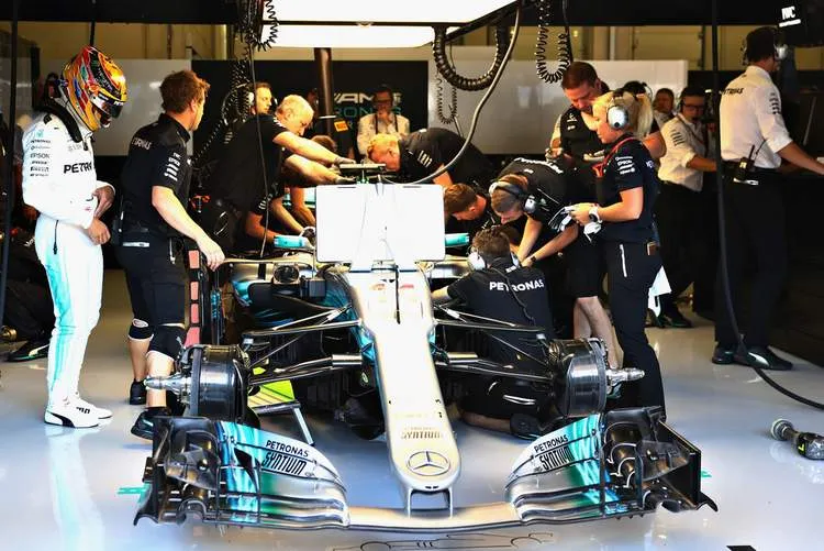 lewishamiltonf1grandprixaustriapractice7y5c784lbl1x