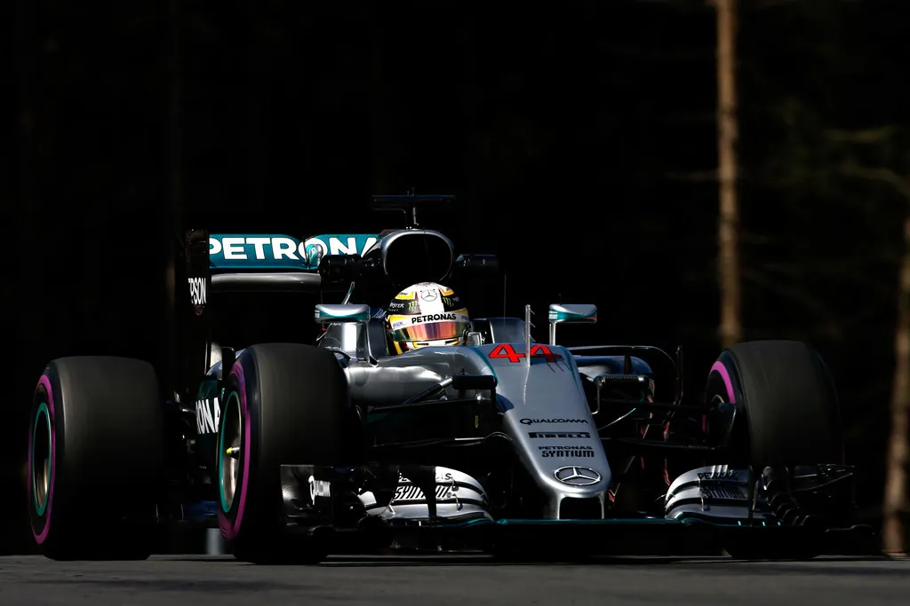 lewishamiltonf1grandprixaustriapractice8jzqpfjmfekx