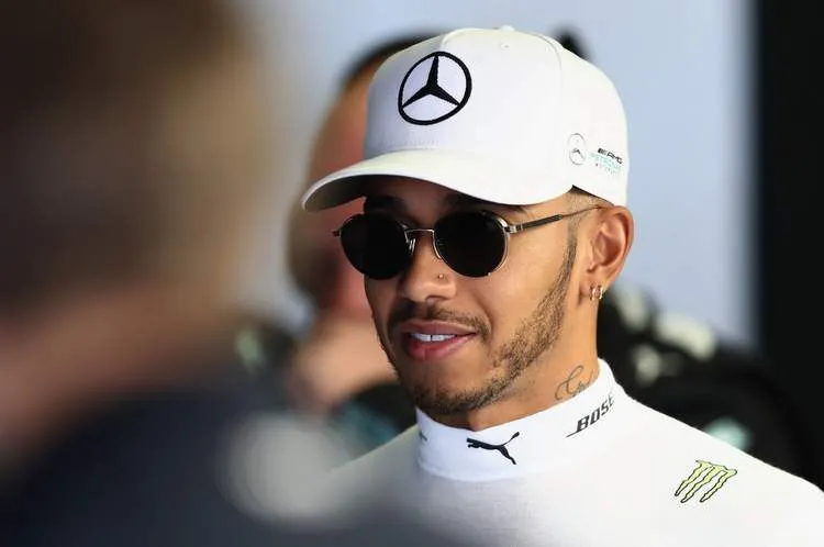 lewishamiltonf1grandprixaustriapracticefjiqvdyocfkx