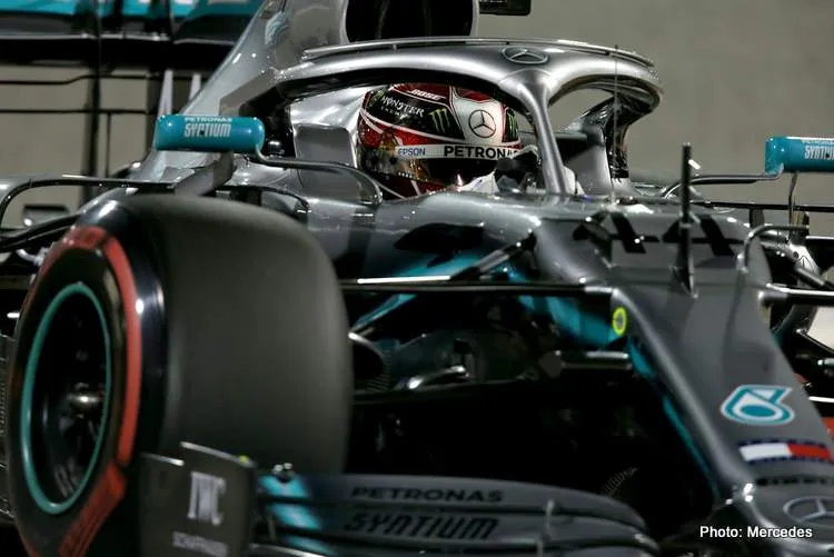 lewishamiltonf1grandprixbahrainqualifyingb13e6tfnyh9x
