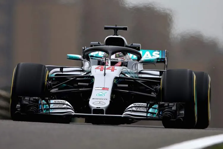 lewishamiltonf1grandprixchinapractice8ojebaxp654x