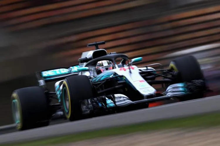 lewishamiltonf1grandprixchinapracticennonvpjh2bfx