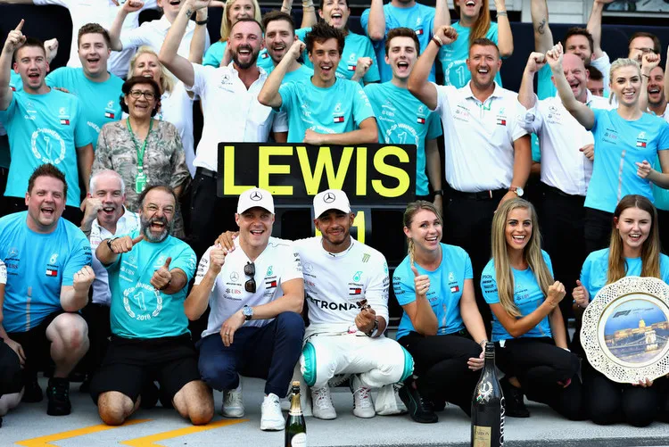lewishamiltonf1grandprixhungaryssaktisc8ldx 1