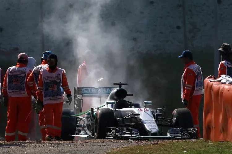 lewishamiltonf1grandprixmalaysiaeaoy9ohtefex