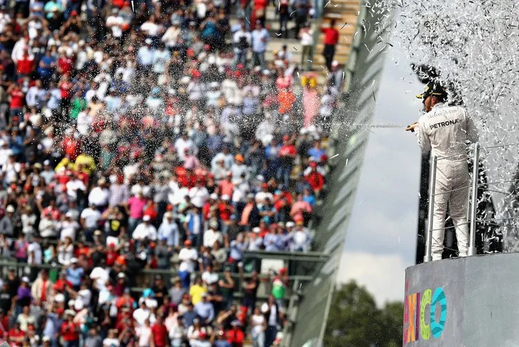 lewishamiltonf1grandprixmexicogiit onfwygx