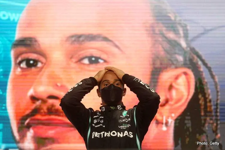 lewishamiltonf1grandprixqatar 001