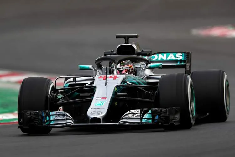 lewishamiltonf1wintertestingbarcelonai1731w5nzgbx