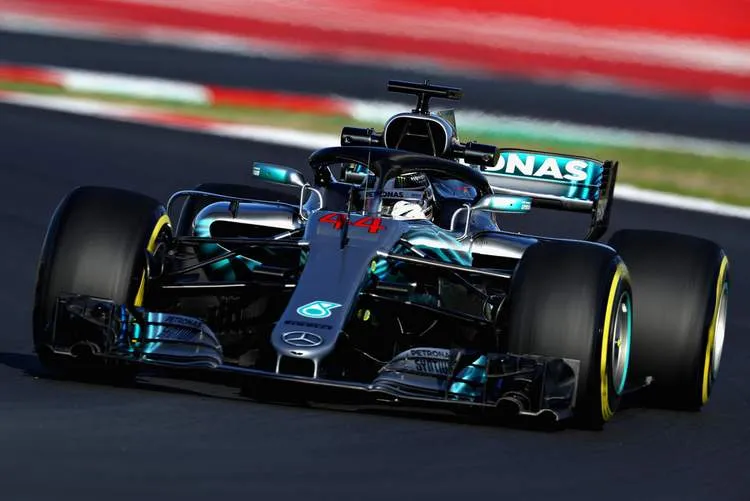 lewishamiltonf1wintertestingbarcelonaqlmv0zhxriex