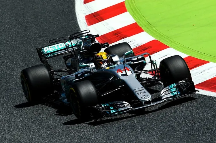 lewishamiltonspanishf1grandprixpracticeuy1oqpfhsigx