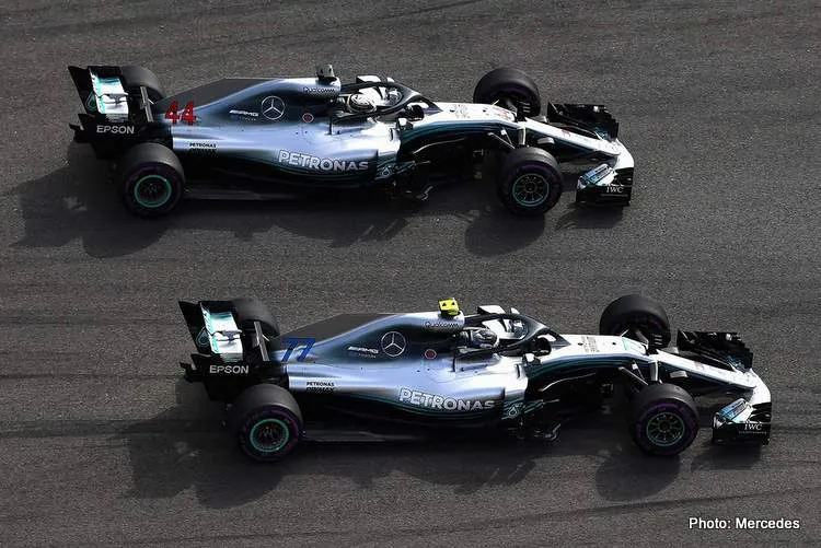 lewishamiltonvaltteribottasf1grandprixrwa6wpvfhf9x