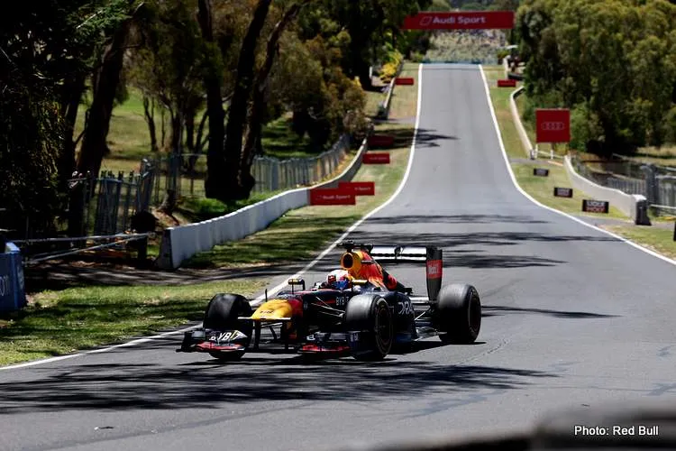 liam lawson red bull bathurst