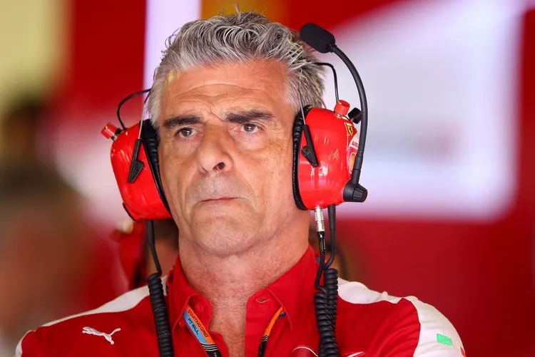 maurizio arrivabene f1 grand prix italy qualifying iqexee2dzacx