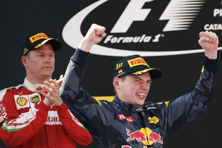 max verstappen e kimi raikkonen sul podio del gp di spagna