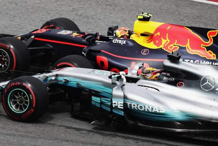 max verstappen lewis hamilton