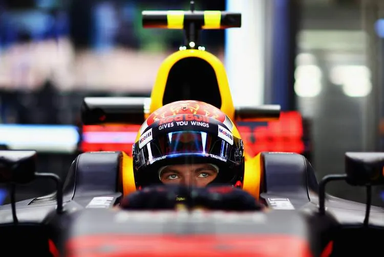 maxverstappenf1grandprixabudhabipracticehufq3ixhubwx