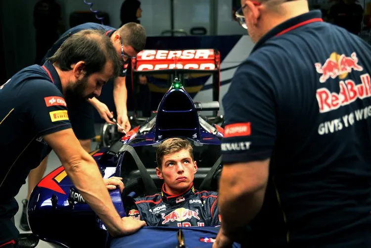 maxverstappenf1grandprixjapanpreviewsgl8cbzkzh5yx