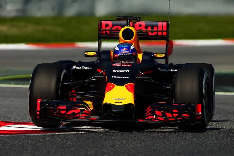 maxverstappenf1testingbarcelonanxxtfqcbn1yx