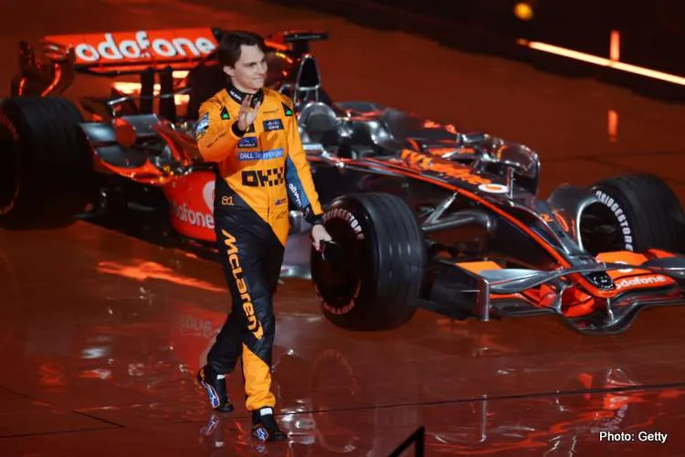 mclaren livery reveal oscar piastri