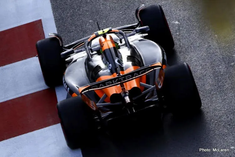 mclaren rear wing 001