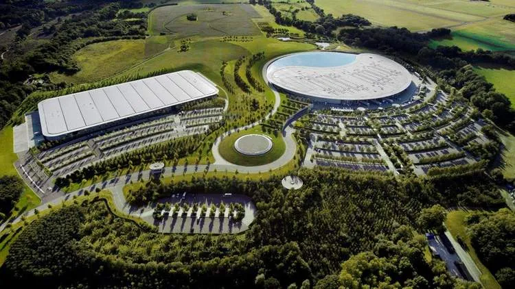 mclaren technology centre 001