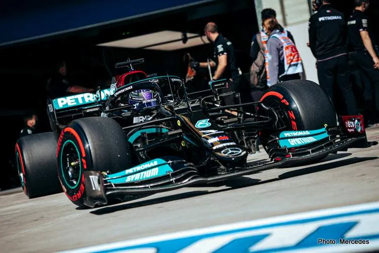 mercedes w12 ham exit garage 2022