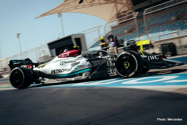 mercedes w13 no sidepods