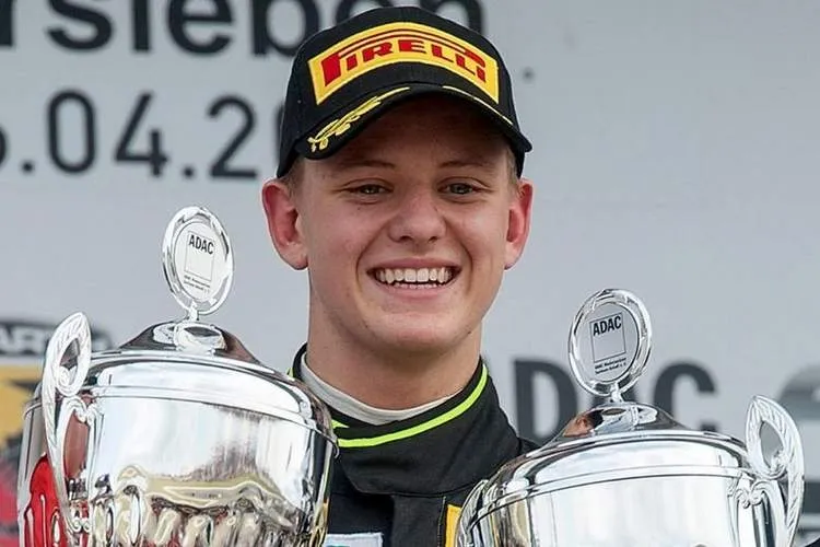 mick schumacher 3