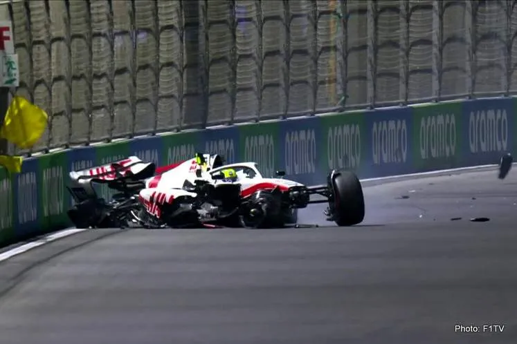 mick schumacher horrible crash