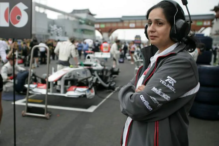 monisha kaltenborn 2015 10 24 10 00 28 am
