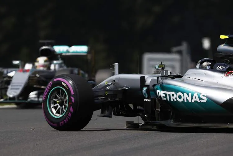nico rosberg crash 2