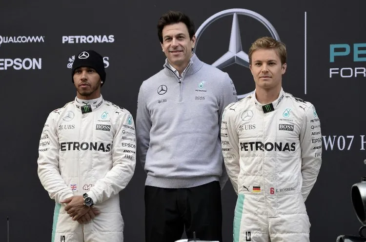 nico rosberg lewis hamilton mercedes toto wolff