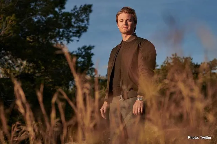 nico rosberg youtube vlogger f1 world champion mercedes