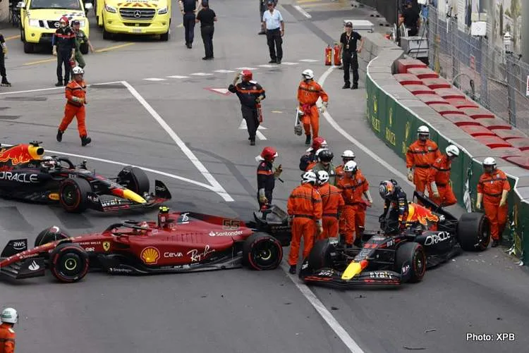perez verstappen saniz crash f1 moanco not deliberate