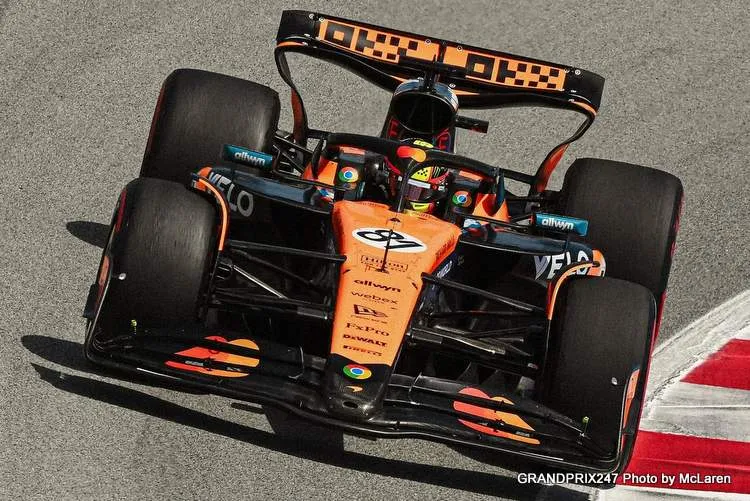 piastri barcelona 4 2025