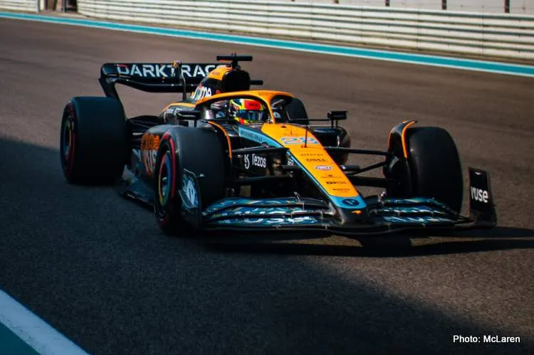 piastri mclaren mcl36 2023