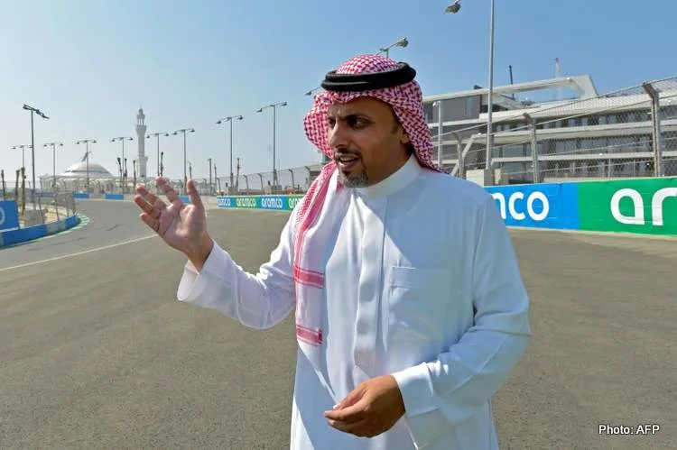 prince khalid bin sultan al faisa1 2