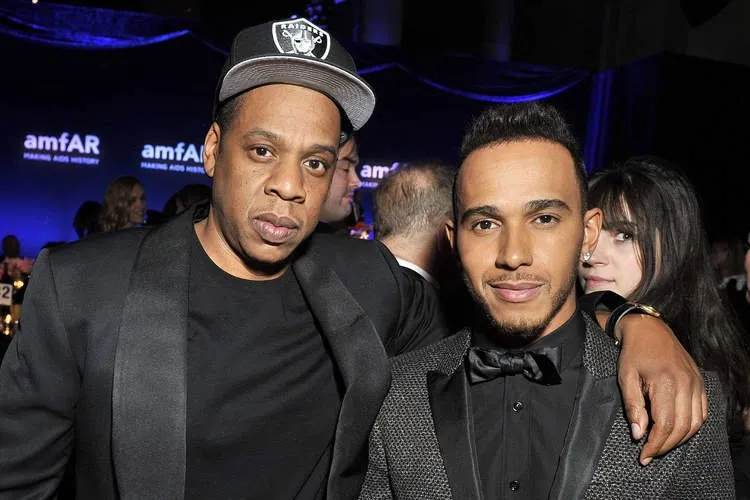 qui dit belles plantes dit jay z et lewis hamilton qui se sont incrustes a la soiree