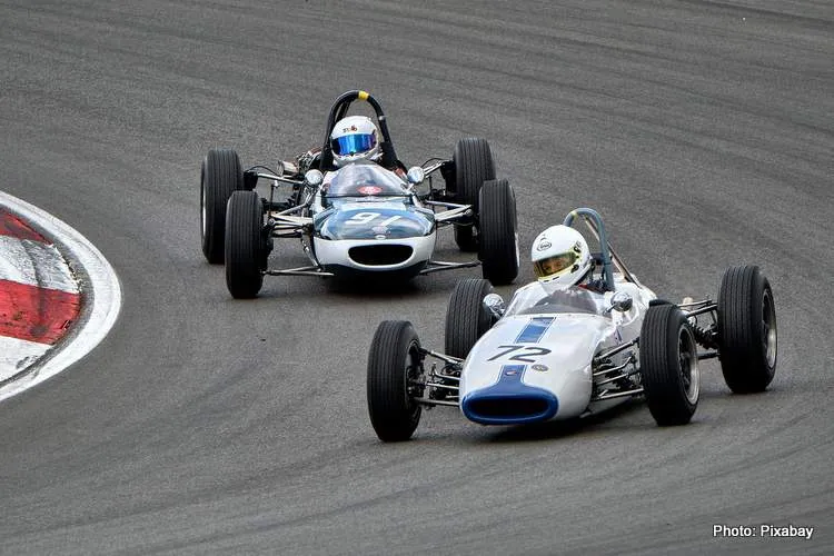 race car 4433730 1920
