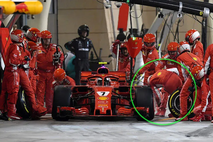raikkonen mechanic