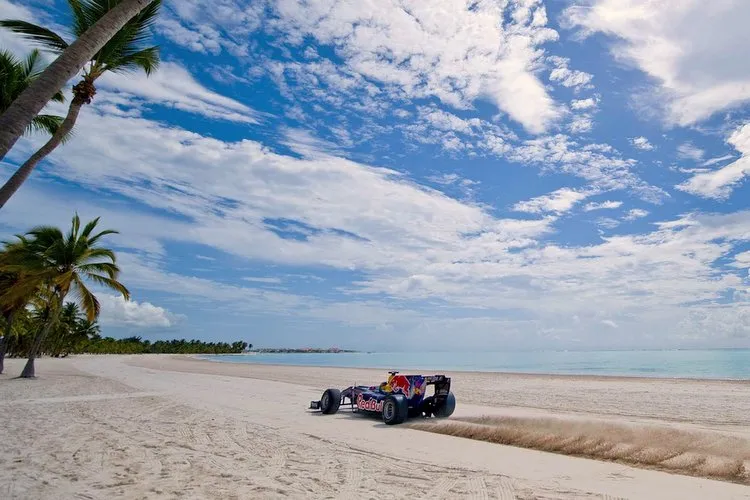 red bull on the beach 08