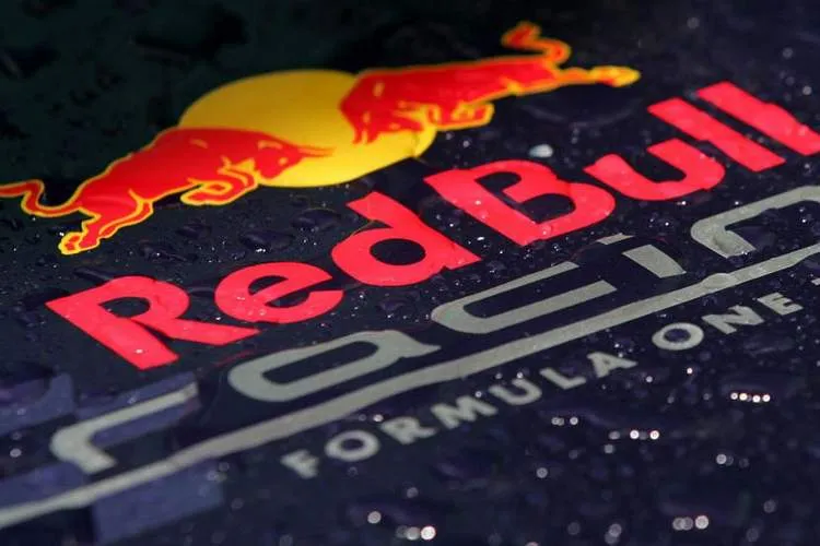 red bull racingred bull renault logo