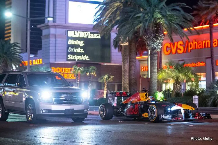red bull showrun las vegas formel 1 react169big 6f49d6f7 1869809