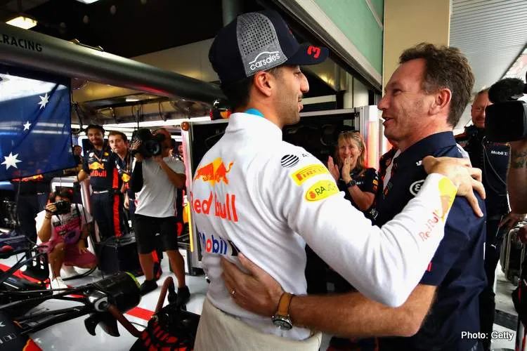 ricciardo horner abudhabi18 2022