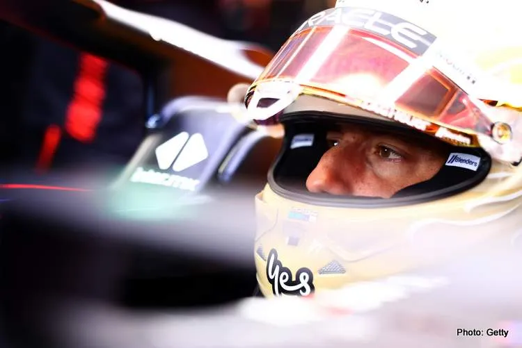 ricciardo pirelli test silverstone 2023